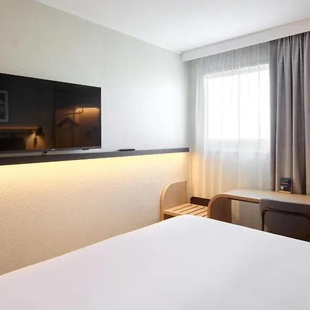 Hotel Campanile Prime 3*