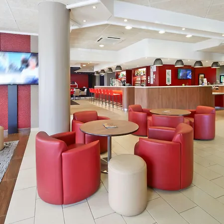 Campanile Hotel 3*